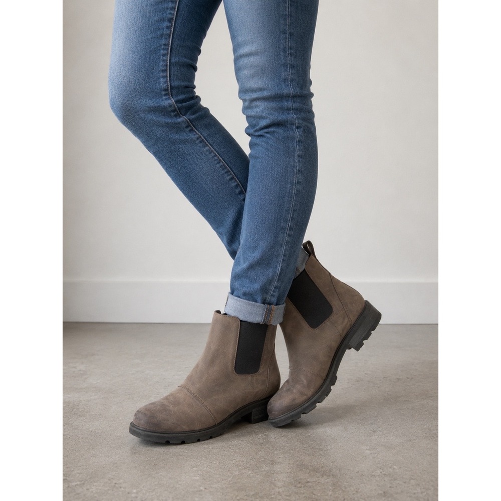 Sorel Emelie II Chelsea Waterproof Leather Boots Brown‎ Ankle Lug Sole 10.5
